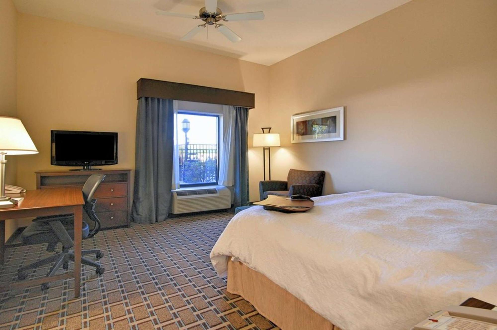 Hampton Inn And Suites New Iberia Esterno foto