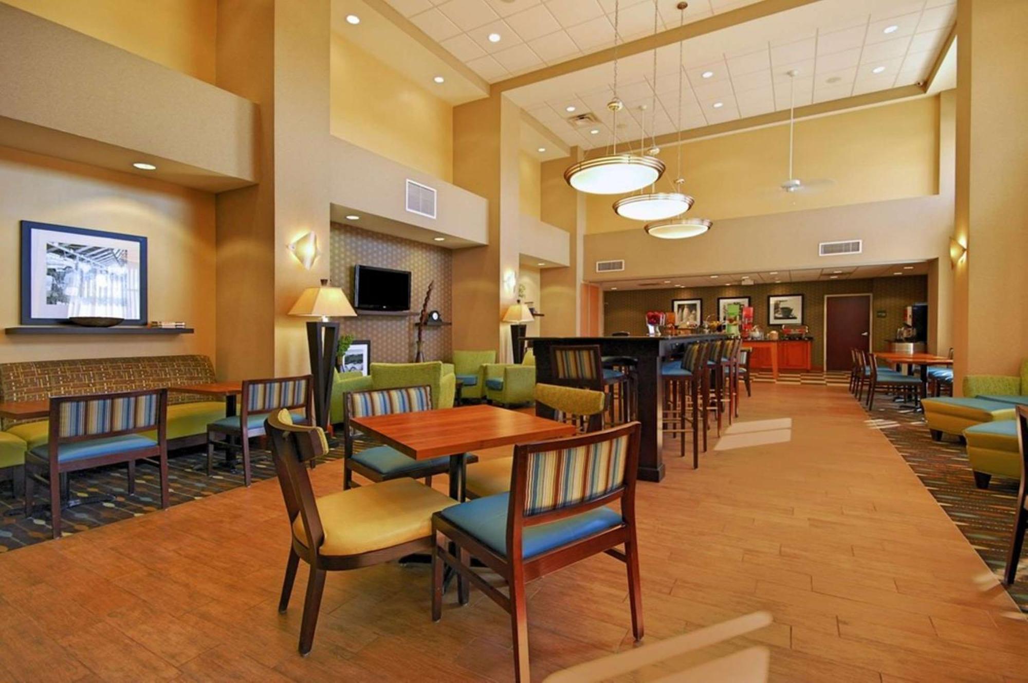 Hampton Inn And Suites New Iberia Esterno foto